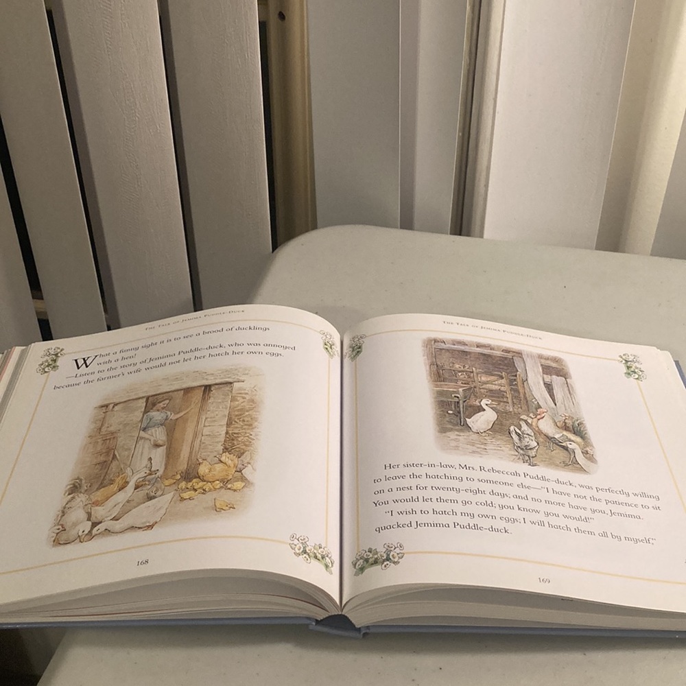 Peter Rabbit’s StoryTime Collection Hardcover Book Treasury - Picture 10 of 11